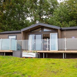 Letham Feus Lodge And Caravan Park